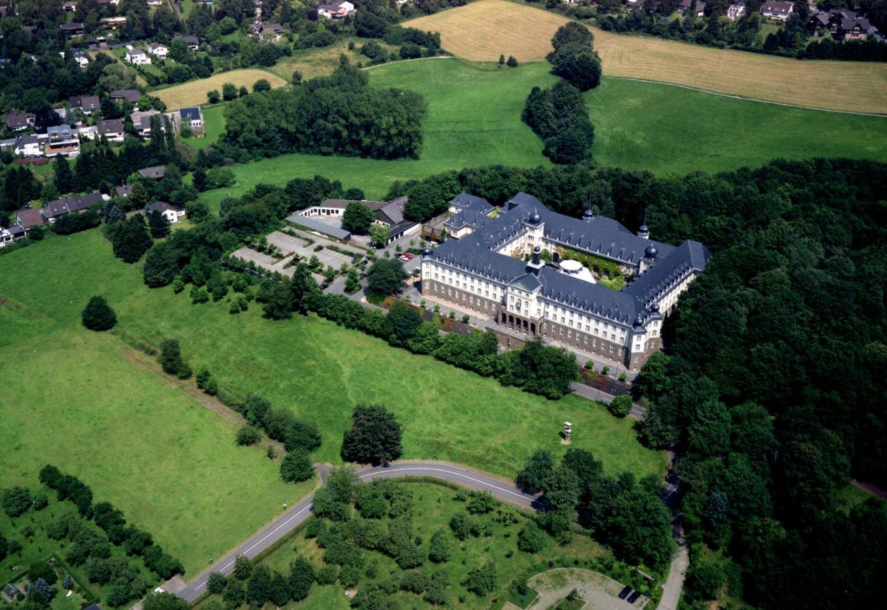Kardinal Schulte Haus Hotel Bergisch Gladbach Kültér fotó