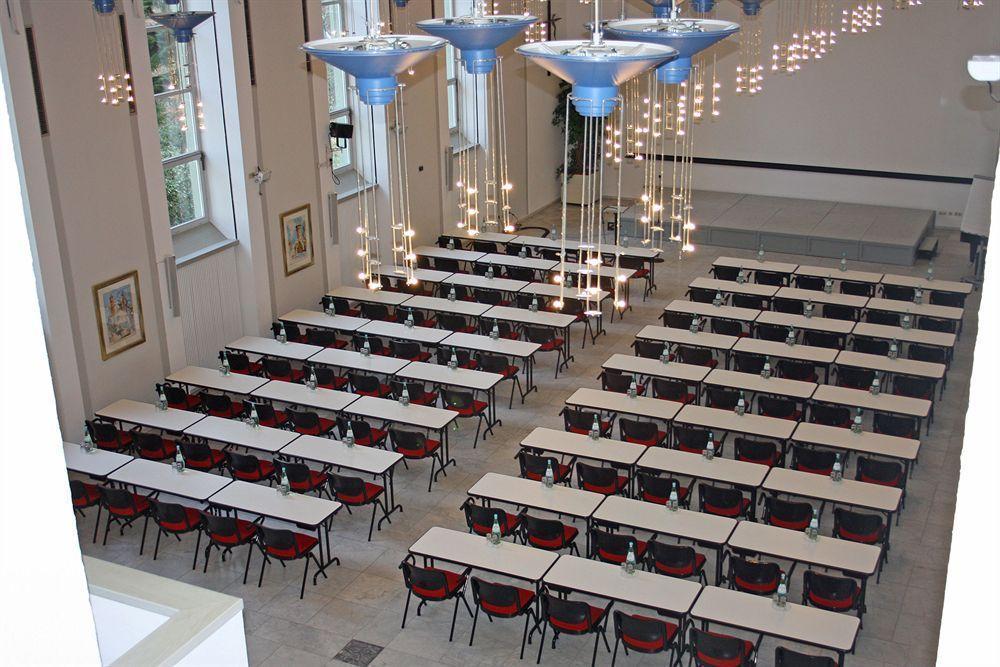 Kardinal Schulte Haus Hotel Bergisch Gladbach Kültér fotó