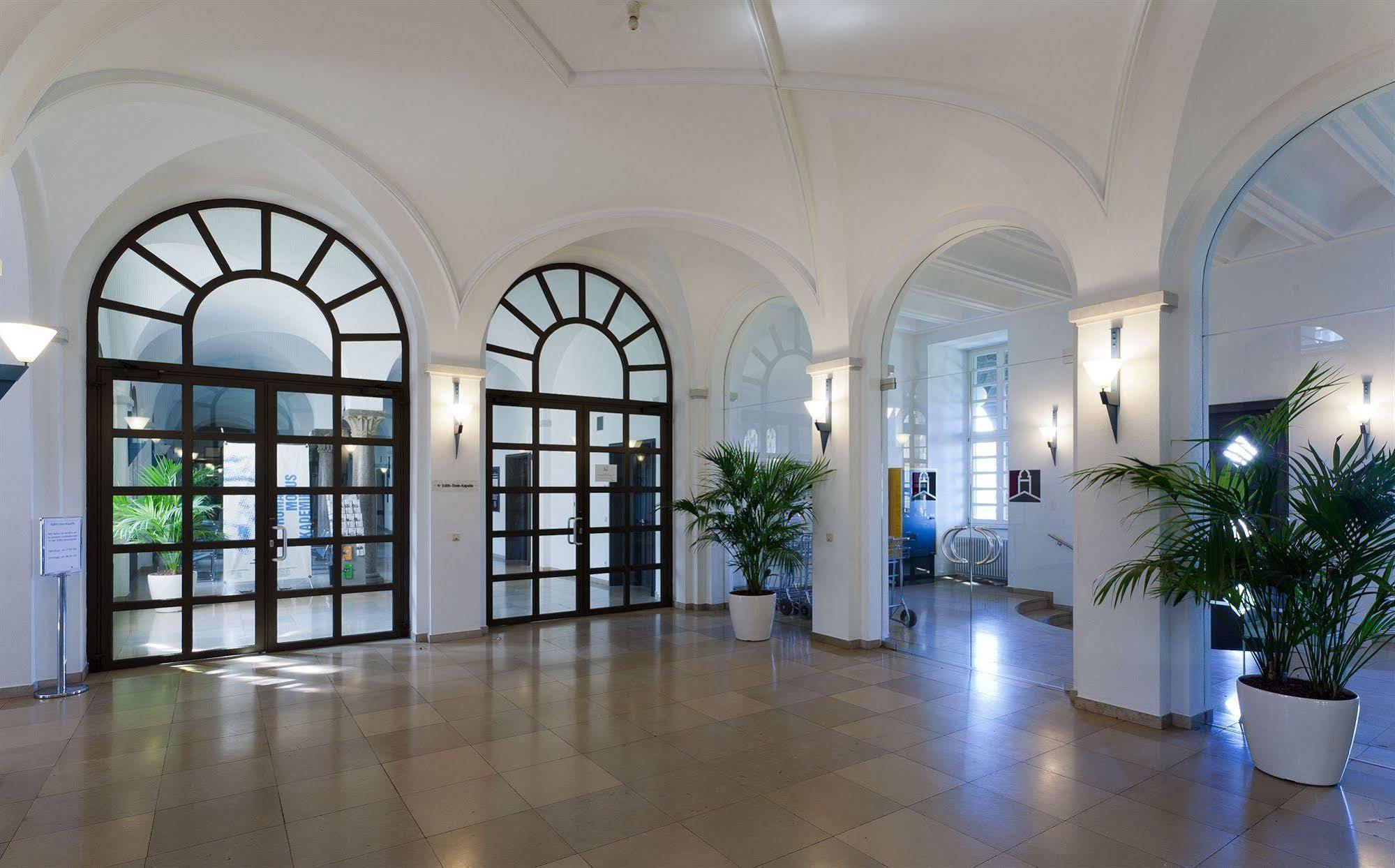 Kardinal Schulte Haus Hotel Bergisch Gladbach Kültér fotó